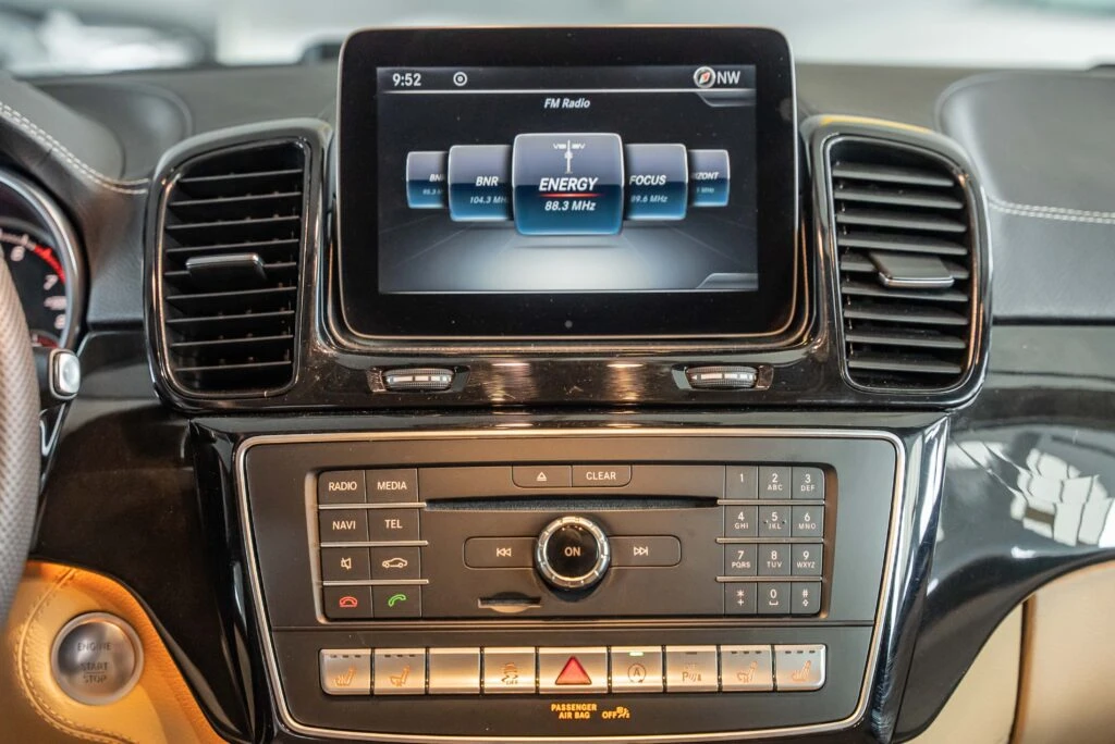 Mercedes-Benz GLE 450 AMG, снимка 8 - Автомобили и джипове - 54401636
