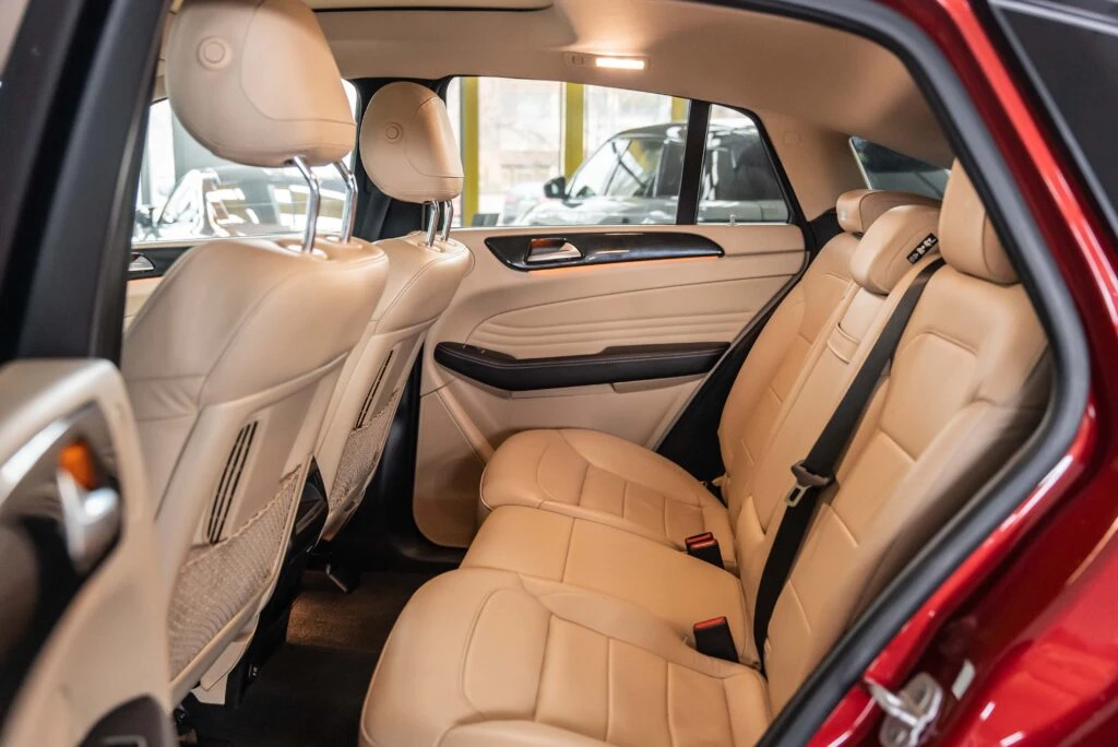 Mercedes-Benz GLE 450 AMG, снимка 13 - Автомобили и джипове - 54401636