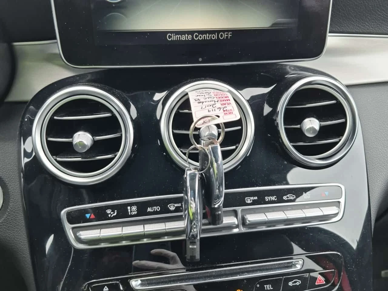 Mercedes-Benz GLE 43 AMG PANO * ПОДГРЕВИ * KEYLESS * 360 * CARFAX, снимка 8 - Автомобили и джипове - 54445134