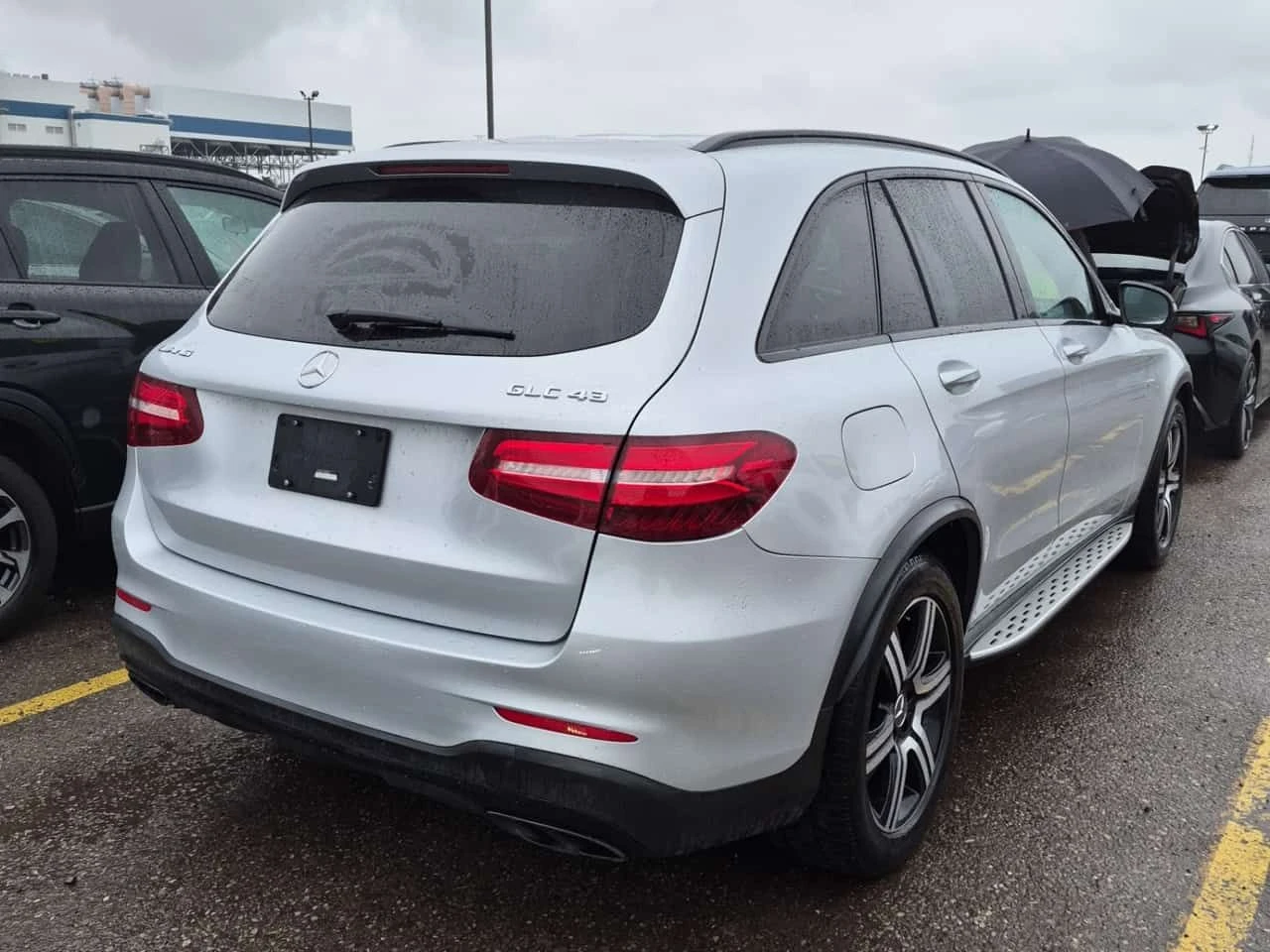 Mercedes-Benz GLE 43 AMG PANO * ПОДГРЕВИ * KEYLESS * 360 * CARFAX, снимка 3 - Автомобили и джипове - 54445134