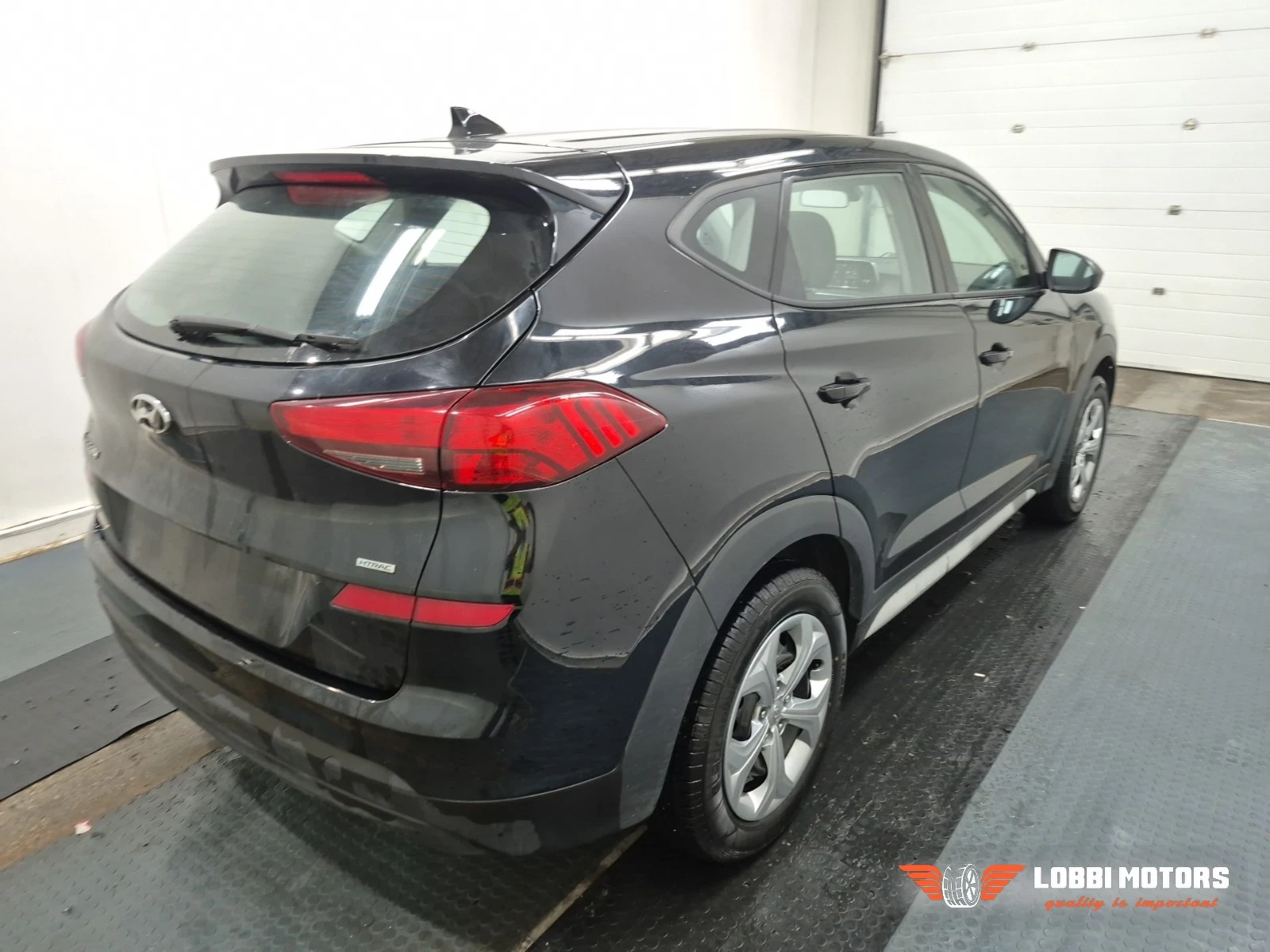 Hyundai Tucson, снимка 3 - Автомобили и джипове - 56018324