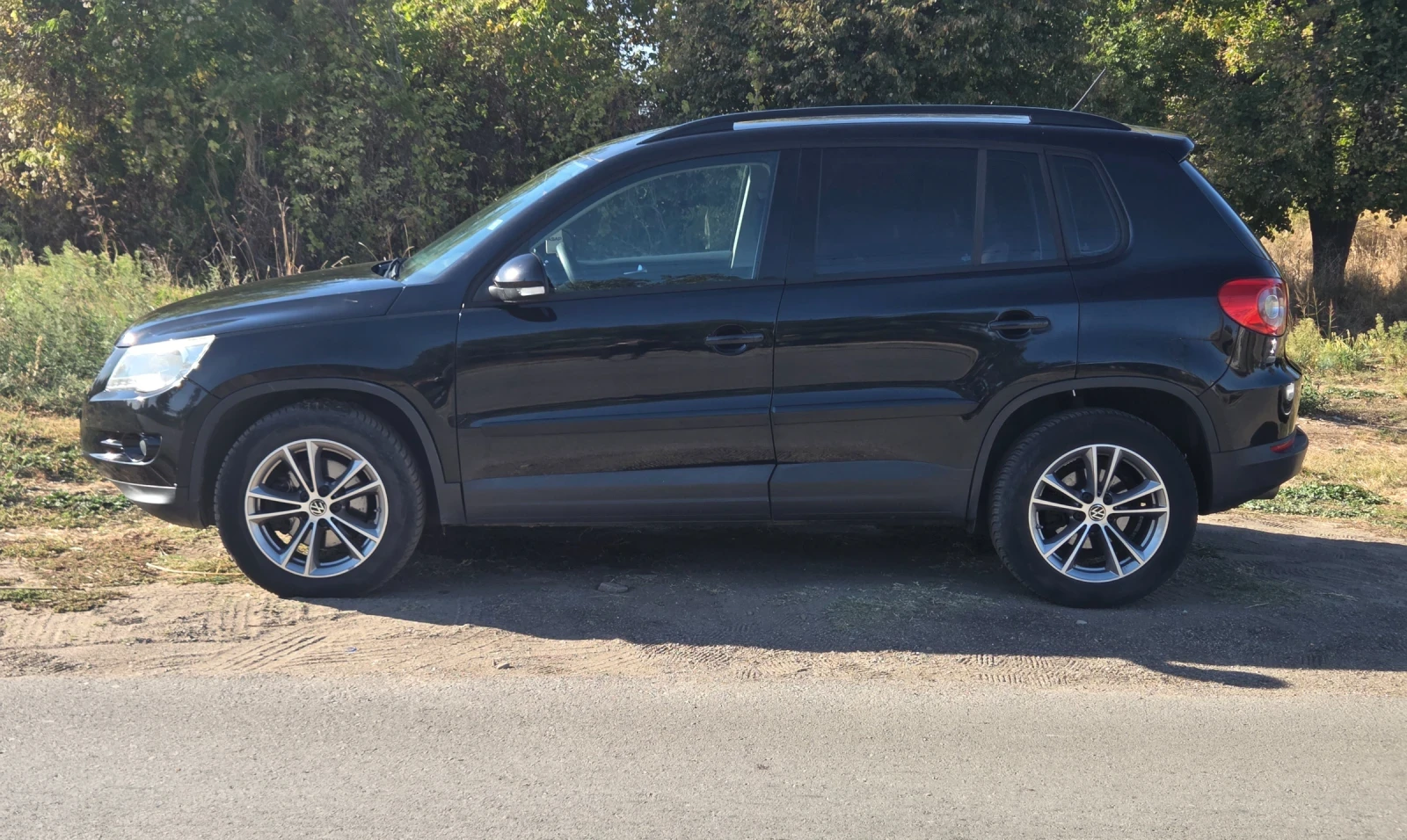 VW Tiguan, снимка 3 - Автомобили и джипове - 56457331