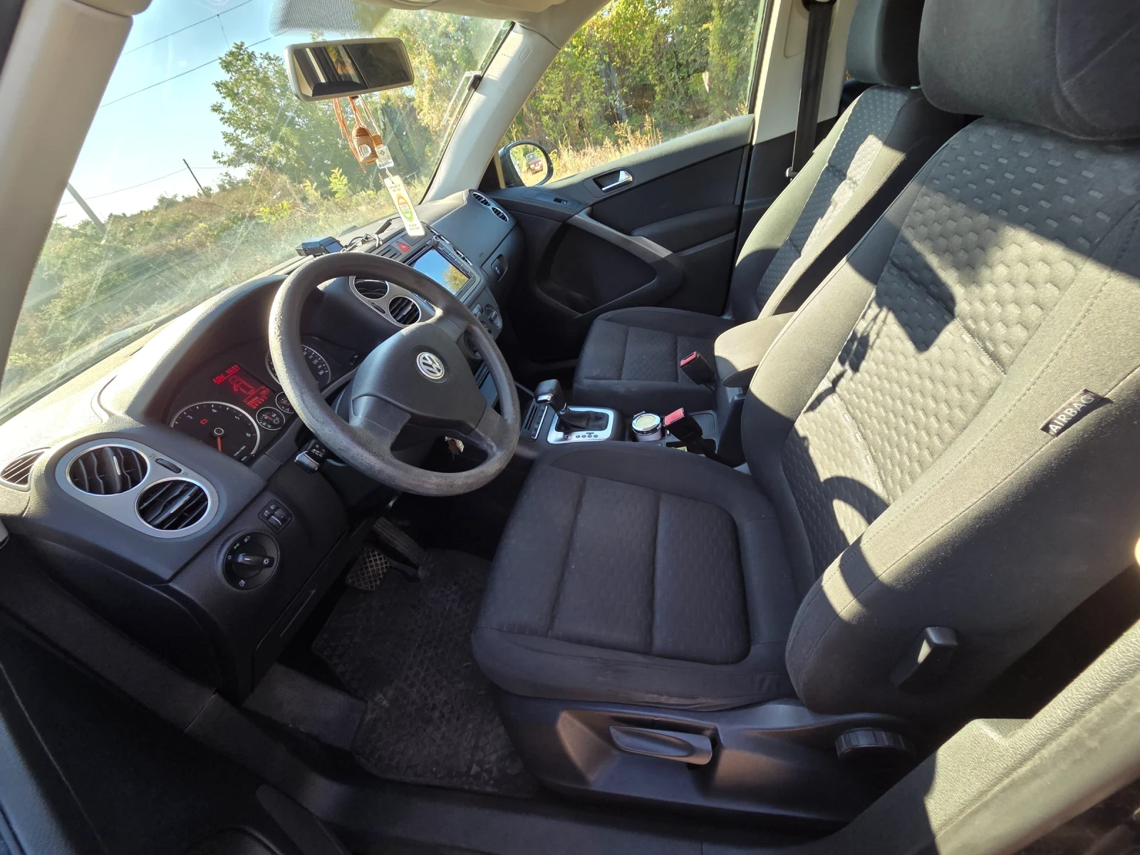 VW Tiguan, снимка 5 - Автомобили и джипове - 56457331