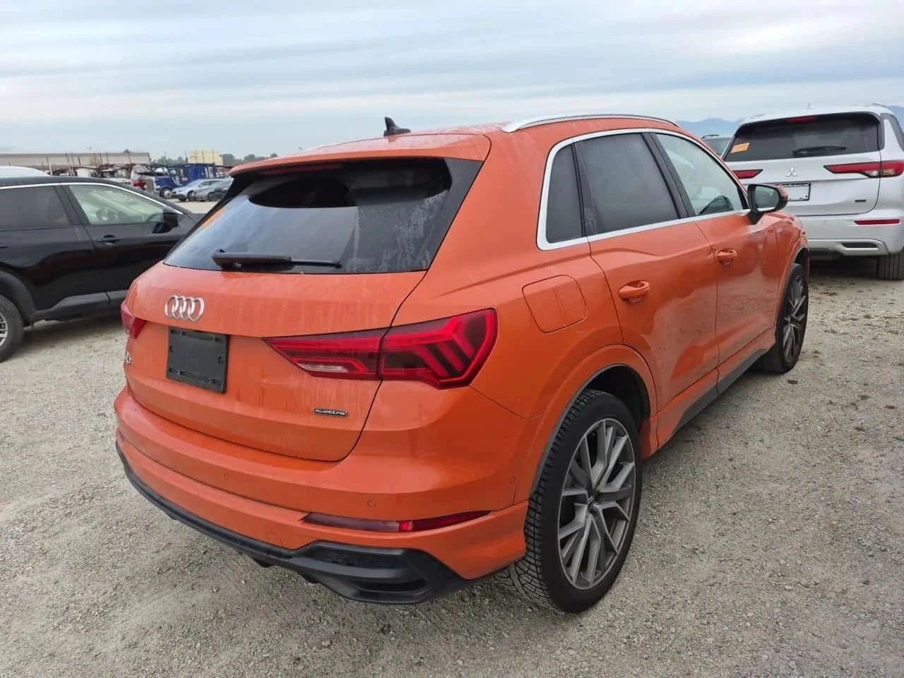 Audi Q3, снимка 3 - Автомобили и джипове - 56690235