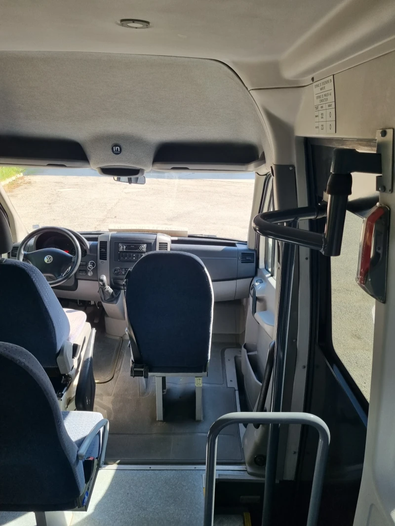 VW Crafter, снимка 12 - Бусове и автобуси - 52705191