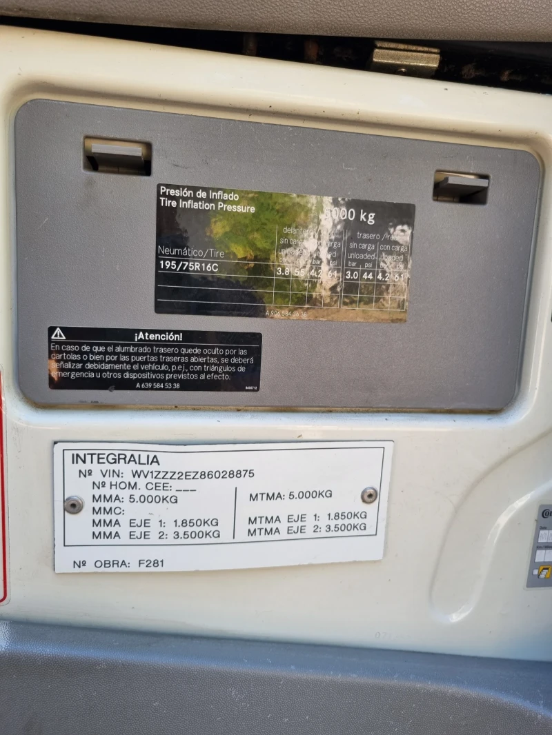 VW Crafter, снимка 14 - Бусове и автобуси - 52705191