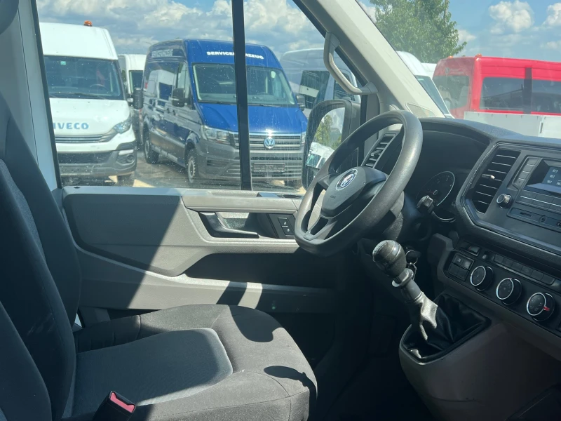 VW Crafter 2.0 TDI 177 кс Задно предаване, 240.000 км , Клима, снимка 9 - Бусове и автобуси - 51433585