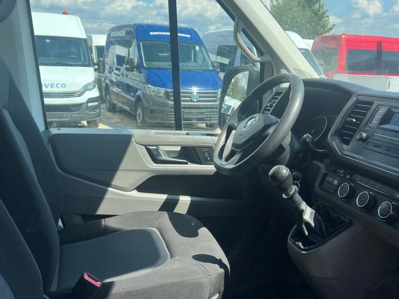 VW Crafter 2.0 TDI 177 кс Задно предаване, 240.000 км , Клима, снимка 11 - Бусове и автобуси - 51433585