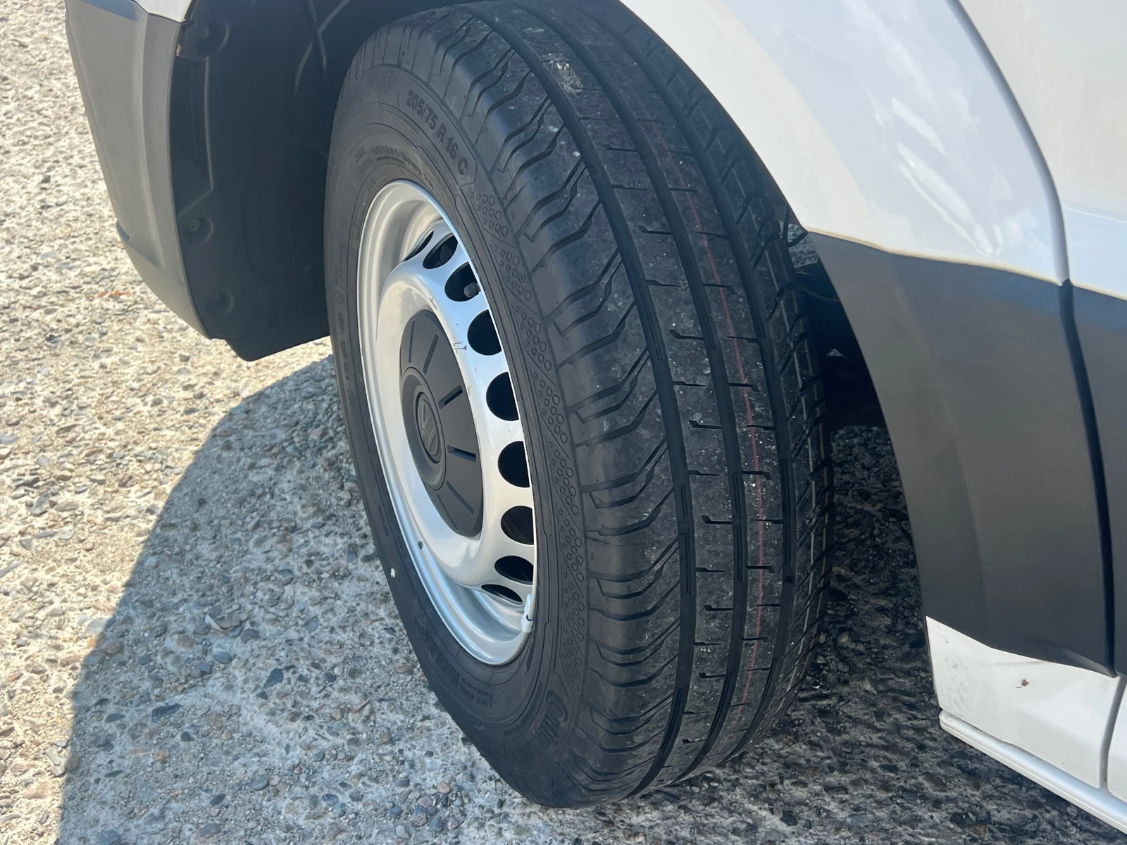 VW Crafter 2.0 TDI 177 кс , 240.000 км , Клима - изображение 7