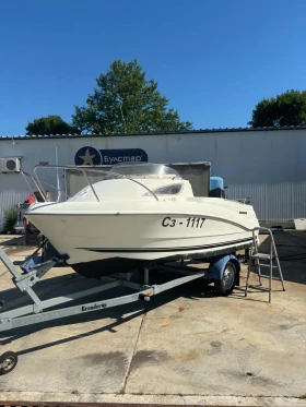 Лодка Quicksilver 430 cabin, снимка 2