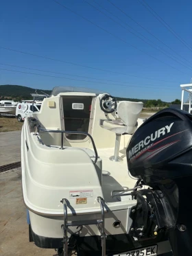 Лодка Quicksilver 430 cabin, снимка 3