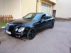 Mercedes-Benz E 320 4matic, снимка 9