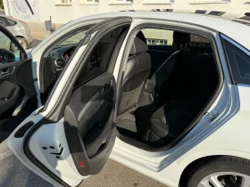 Audi A3 S tronic Седан  - 23500 лв. / 12015.36 € - 46677548 9