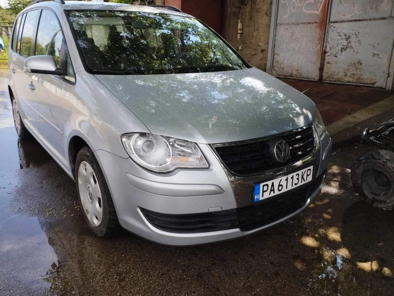 VW Touran, снимка 3 - Автомобили и джипове - 46981508