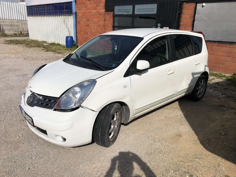 Nissan Note, снимка 3 - Автомобили и джипове - 47959183