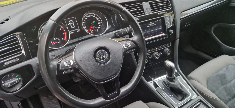 VW Golf 1.4 TSI, снимка 15 - Автомобили и джипове - 47825846