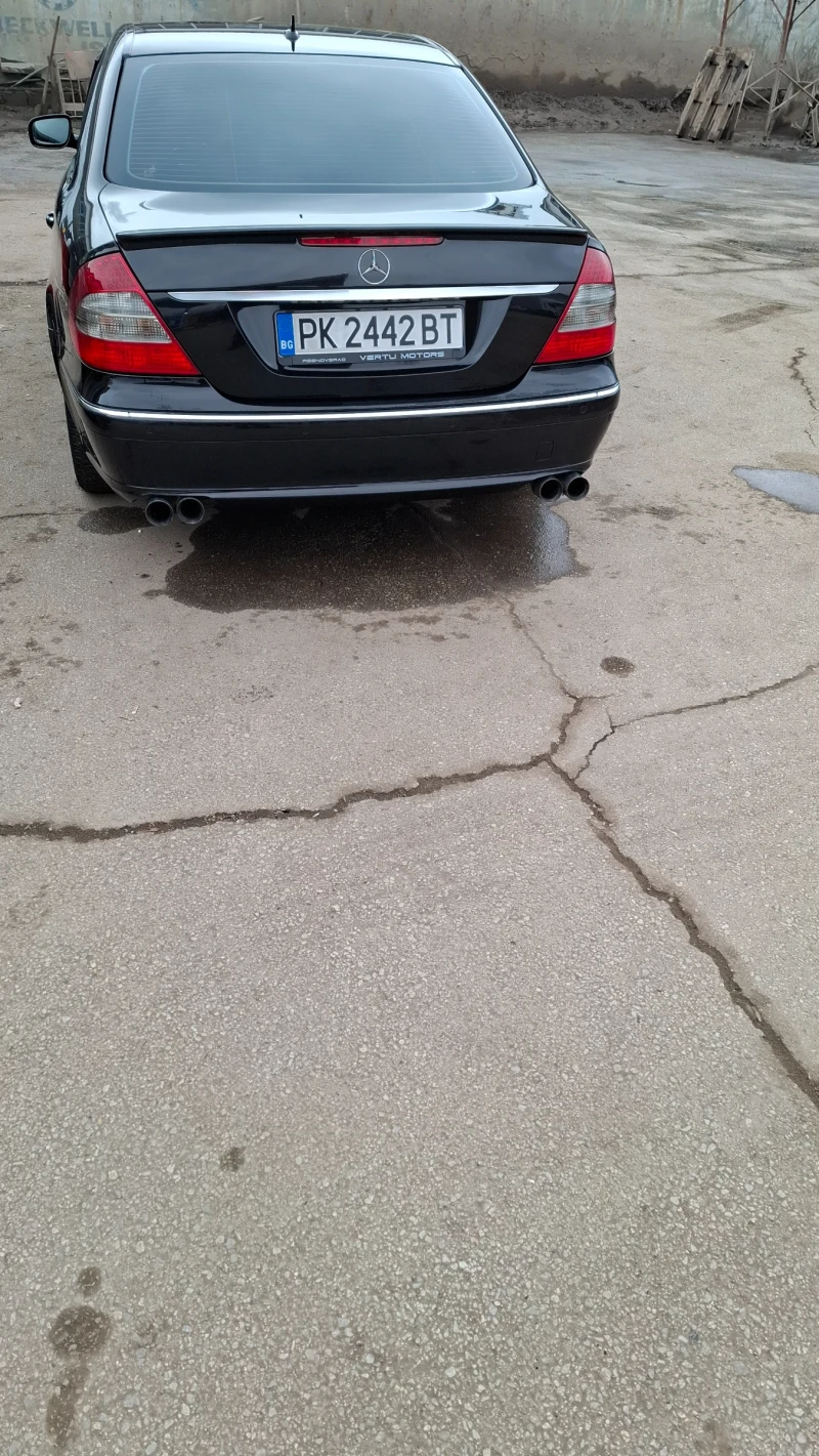 Mercedes-Benz E 320 4matic, снимка 15 - Автомобили и джипове - 48515628