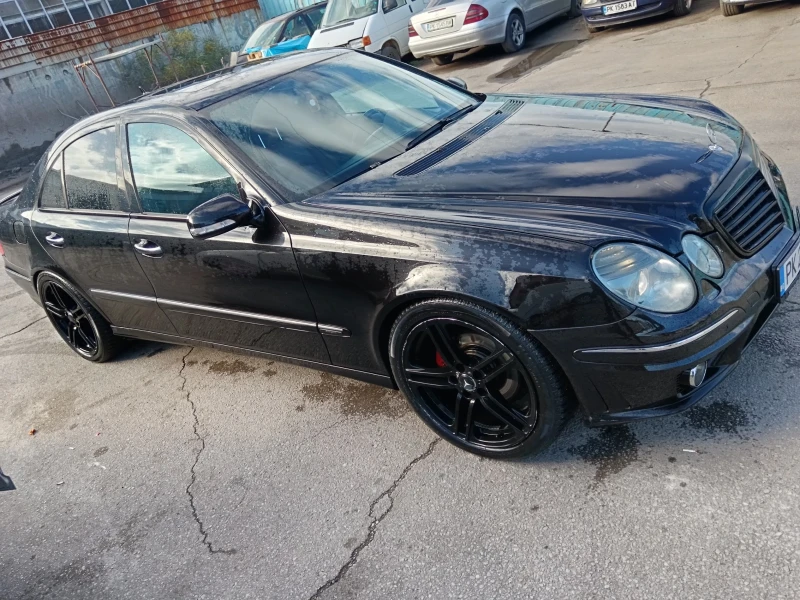 Mercedes-Benz E 320 4matic, снимка 3 - Автомобили и джипове - 48515628