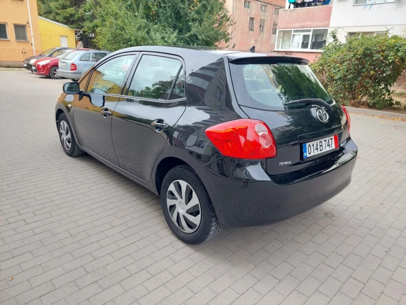 Toyota Auris 1.4 VVTI ТОП, снимка 4 - Автомобили и джипове - 51850742