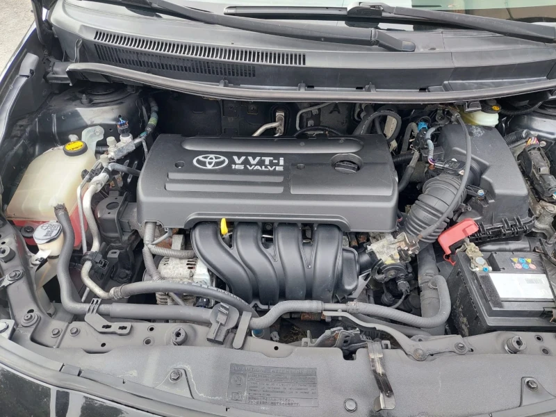 Toyota Auris 1.4 VVTI ТОП, снимка 14 - Автомобили и джипове - 51850742
