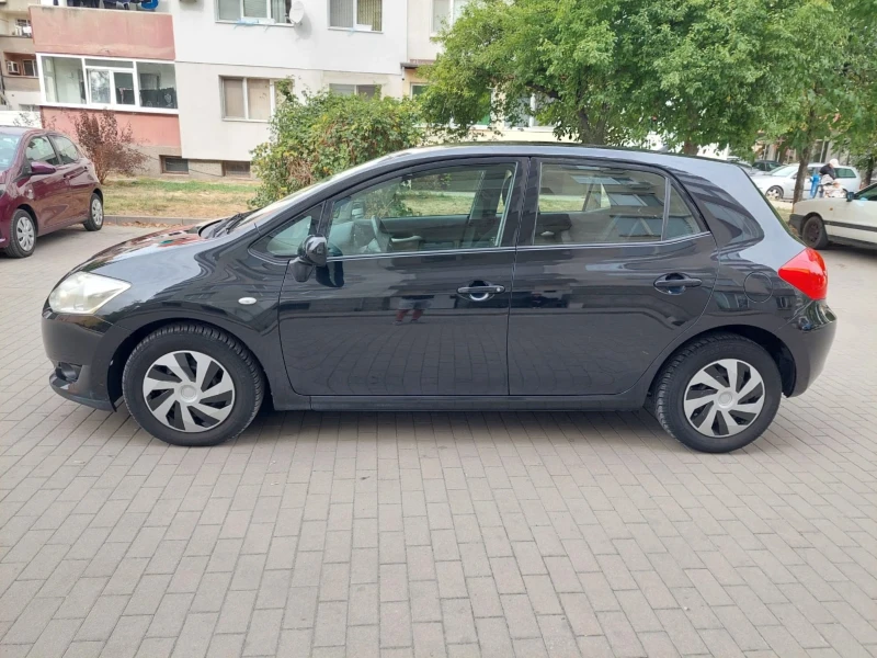 Toyota Auris 1.4 VVTI ТОП, снимка 5 - Автомобили и джипове - 51850742