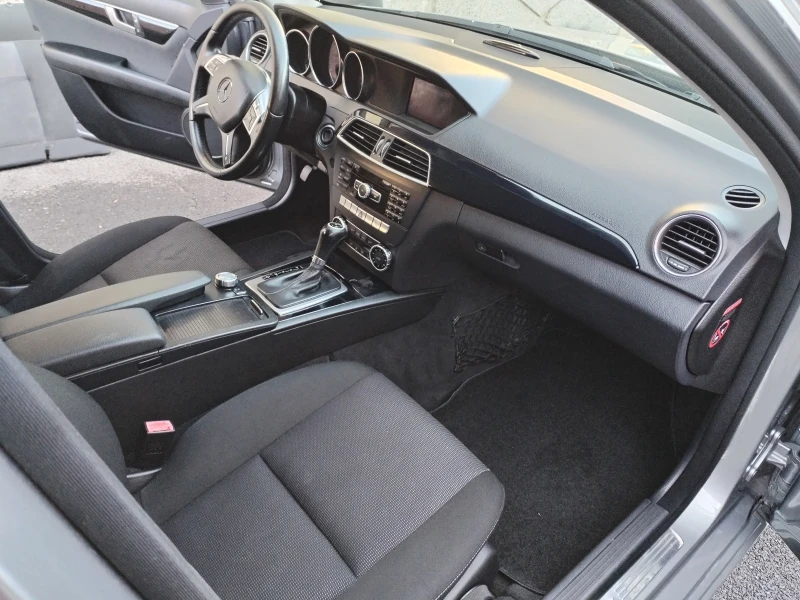 Mercedes-Benz C 220 2.2 CDI/Euro5B/avtomat, снимка 8 - Автомобили и джипове - 51929115