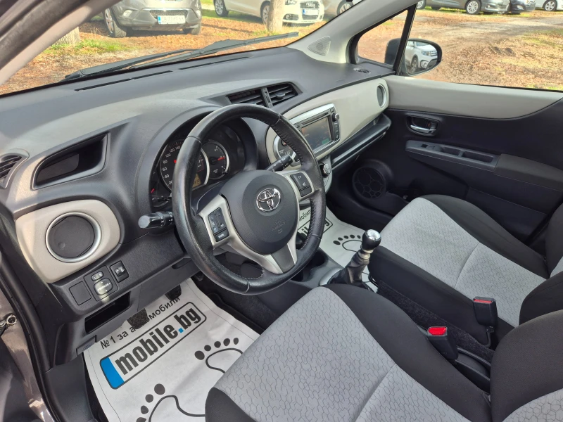 Toyota Yaris 1.3VVT-I КАМЕРА  Л.ДЖАНТИ  6 СКОРОСТИ ВНОС ИТАЛИЯ , снимка 10 - Автомобили и джипове - 52381767