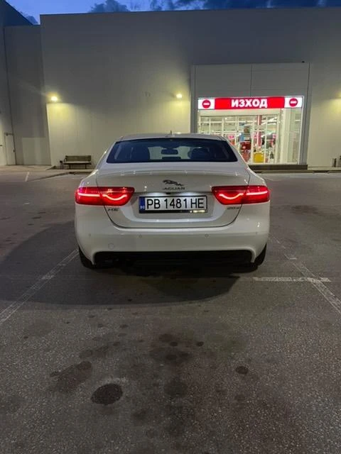 Jaguar XE R-SPORT - изображение 4