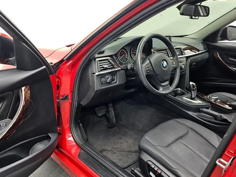 BMW 320 (F30) 320D, снимка 10 - Автомобили и джипове - 55199127