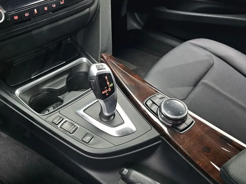 BMW 320 (F30) 320D, снимка 9 - Автомобили и джипове - 55199127