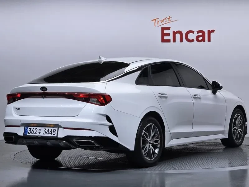 Kia K5 2.0 Prestige, снимка 2 - Автомобили и джипове - 56501890