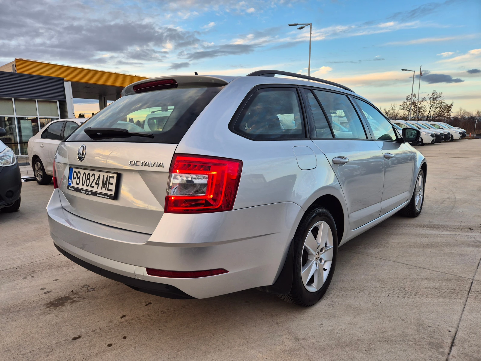 Skoda Octavia С-Гаранция-2.0-A/T-150kc - изображение 5