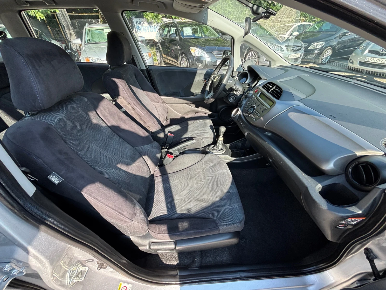 Honda Jazz 1.3 i-VTEC - изображение 9