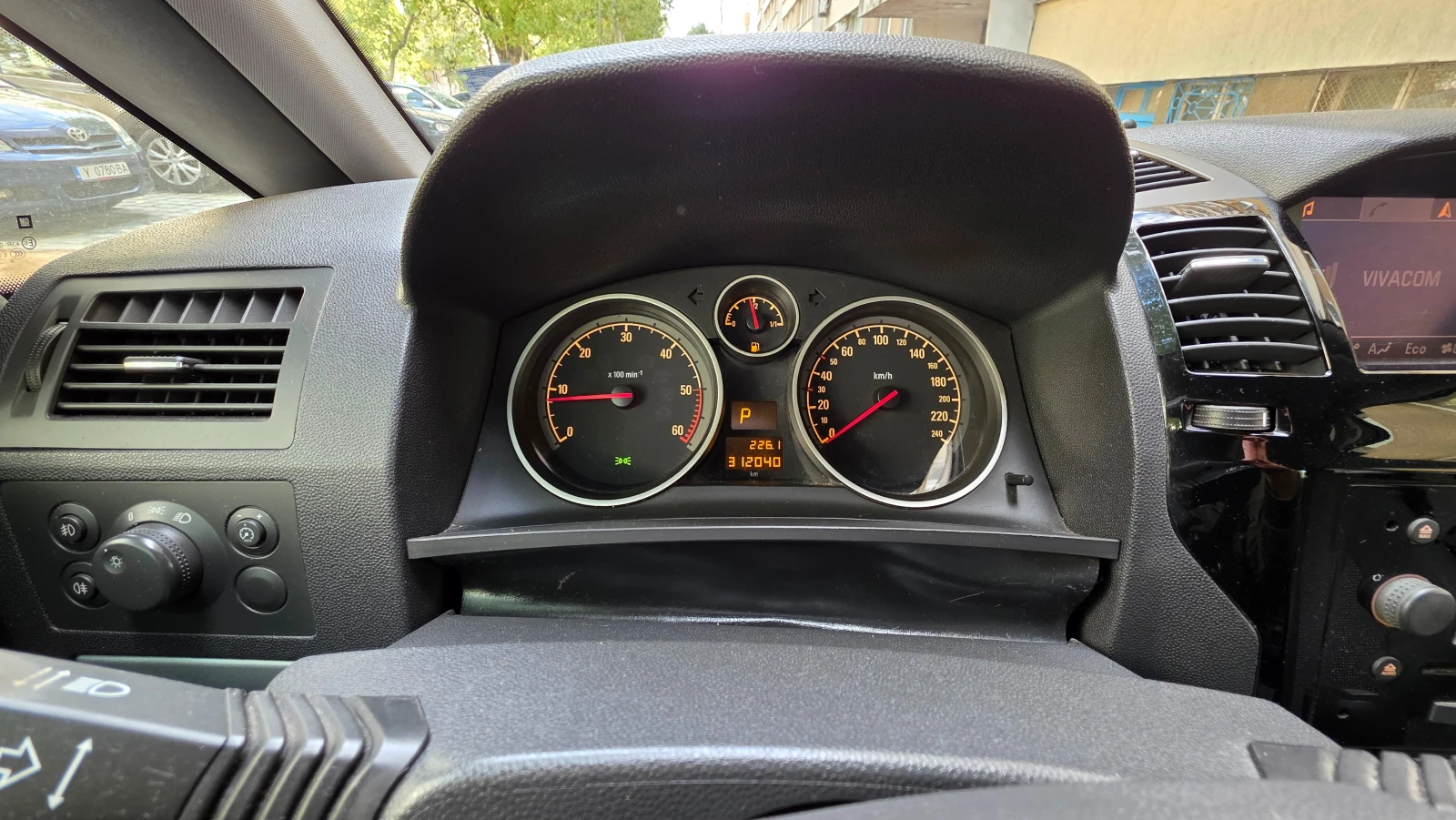 Opel Zafira B - изображение 2