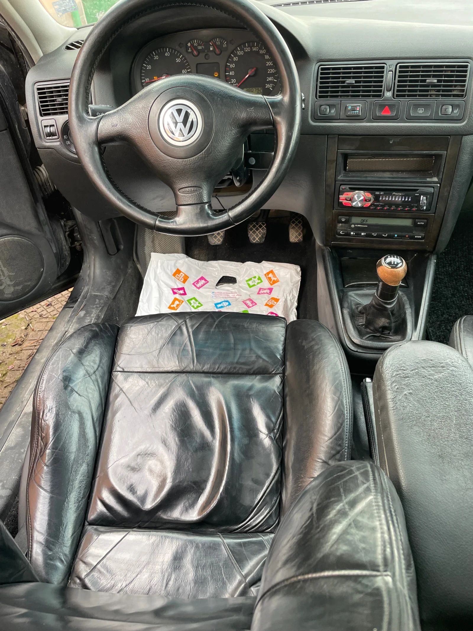 VW Golf  - изображение 10