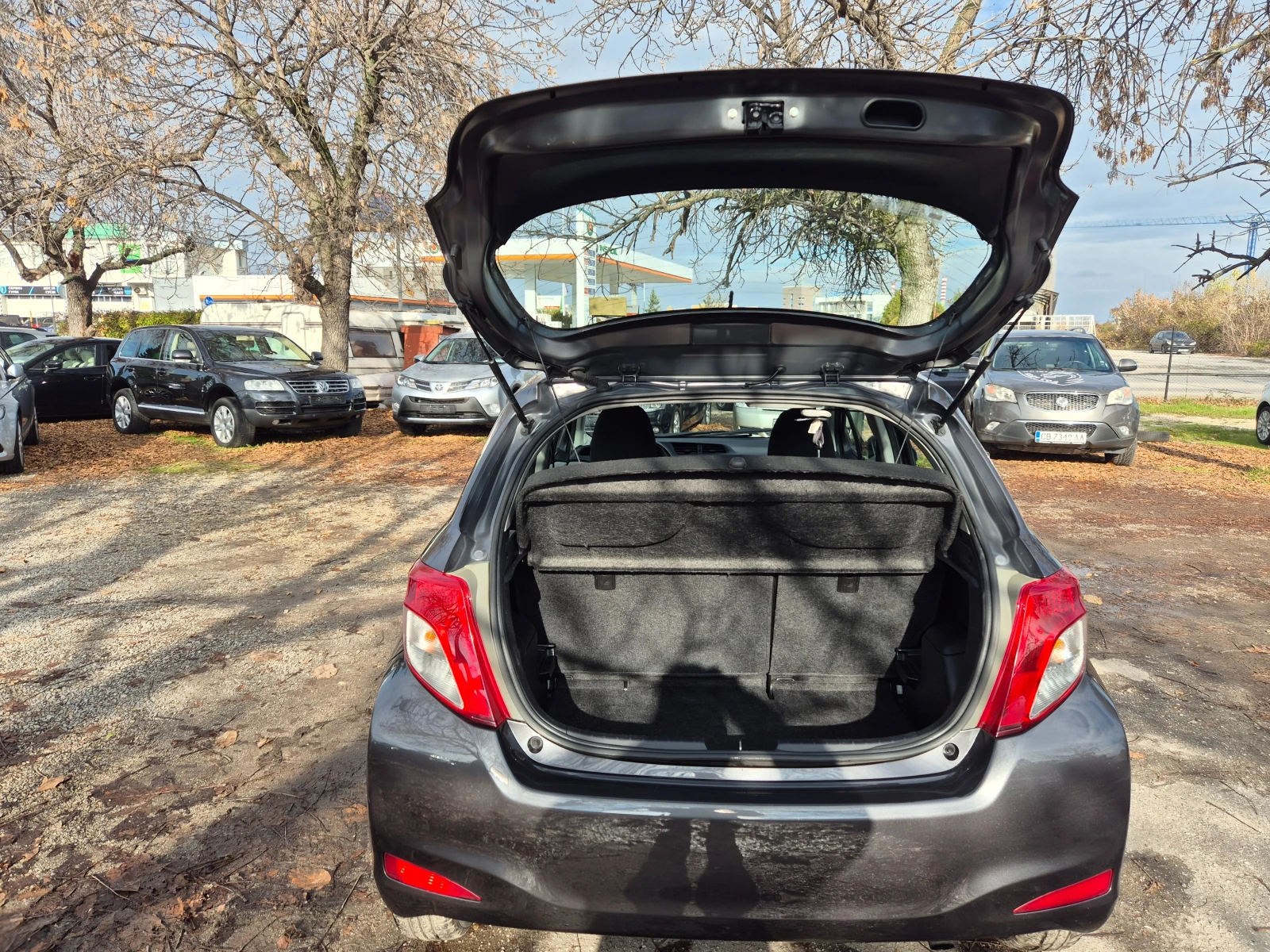 Toyota Yaris 1.3VVT-I   .  6     | Mobile.bg   14