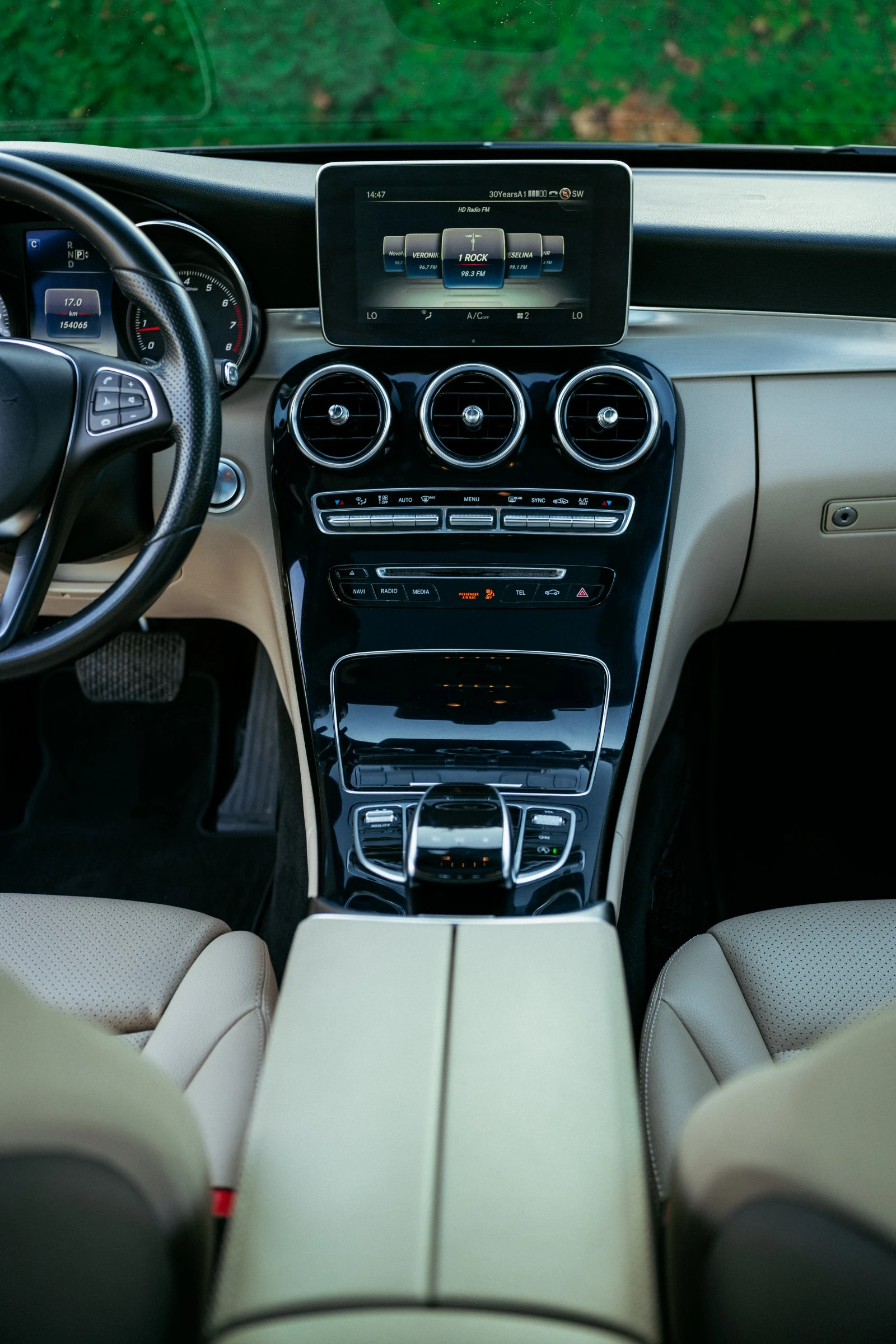 Mercedes-Benz C 300 AMG Pack - изображение 10