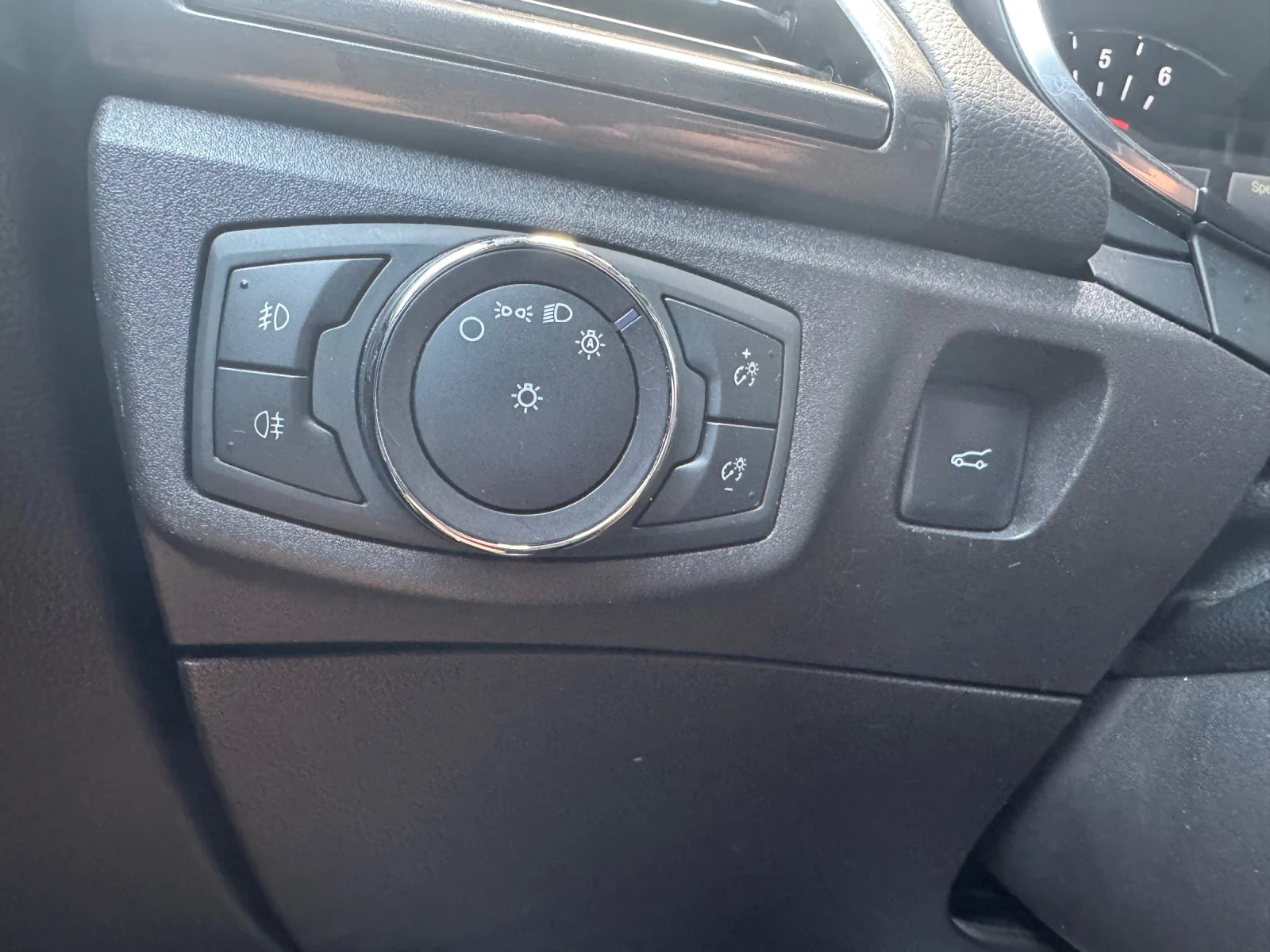 Ford Mondeo  - изображение 10