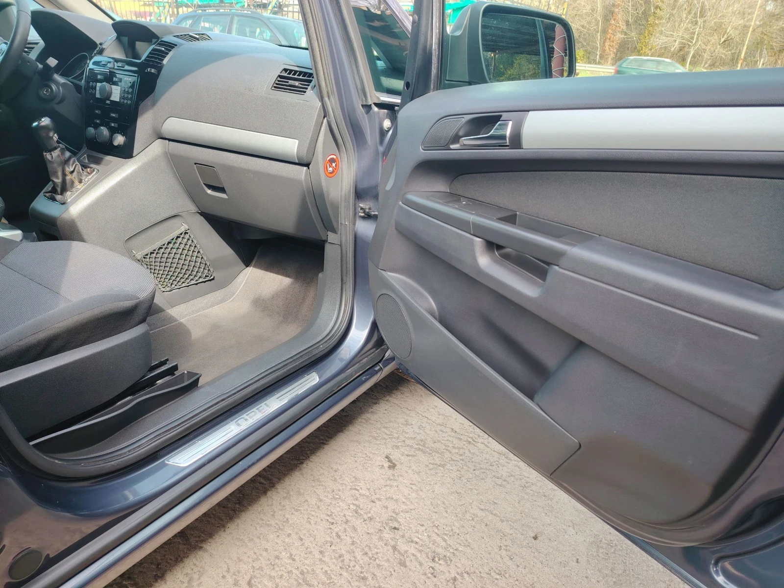 Opel Zafira 1.7 CDTI, снимка 5 - Автомобили и джипове - 53992965