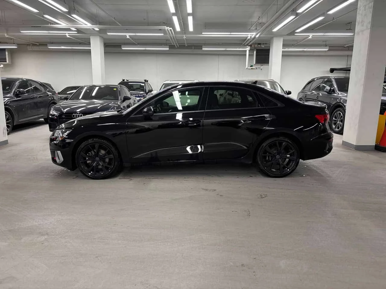 Audi A3 Komfort/CARFAX/ВТОРИ ДЖАНТИ/ПОДГРЕВИ, снимка 3 - Автомобили и джипове - 54033896