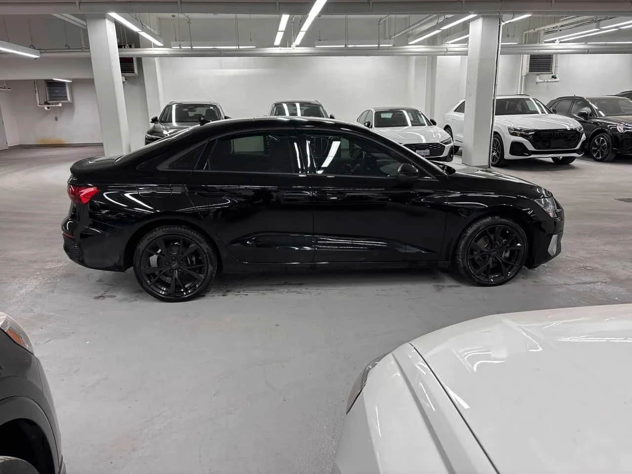 Audi A3 Komfort/CARFAX/ВТОРИ ДЖАНТИ/ПОДГРЕВИ, снимка 4 - Автомобили и джипове - 54033896