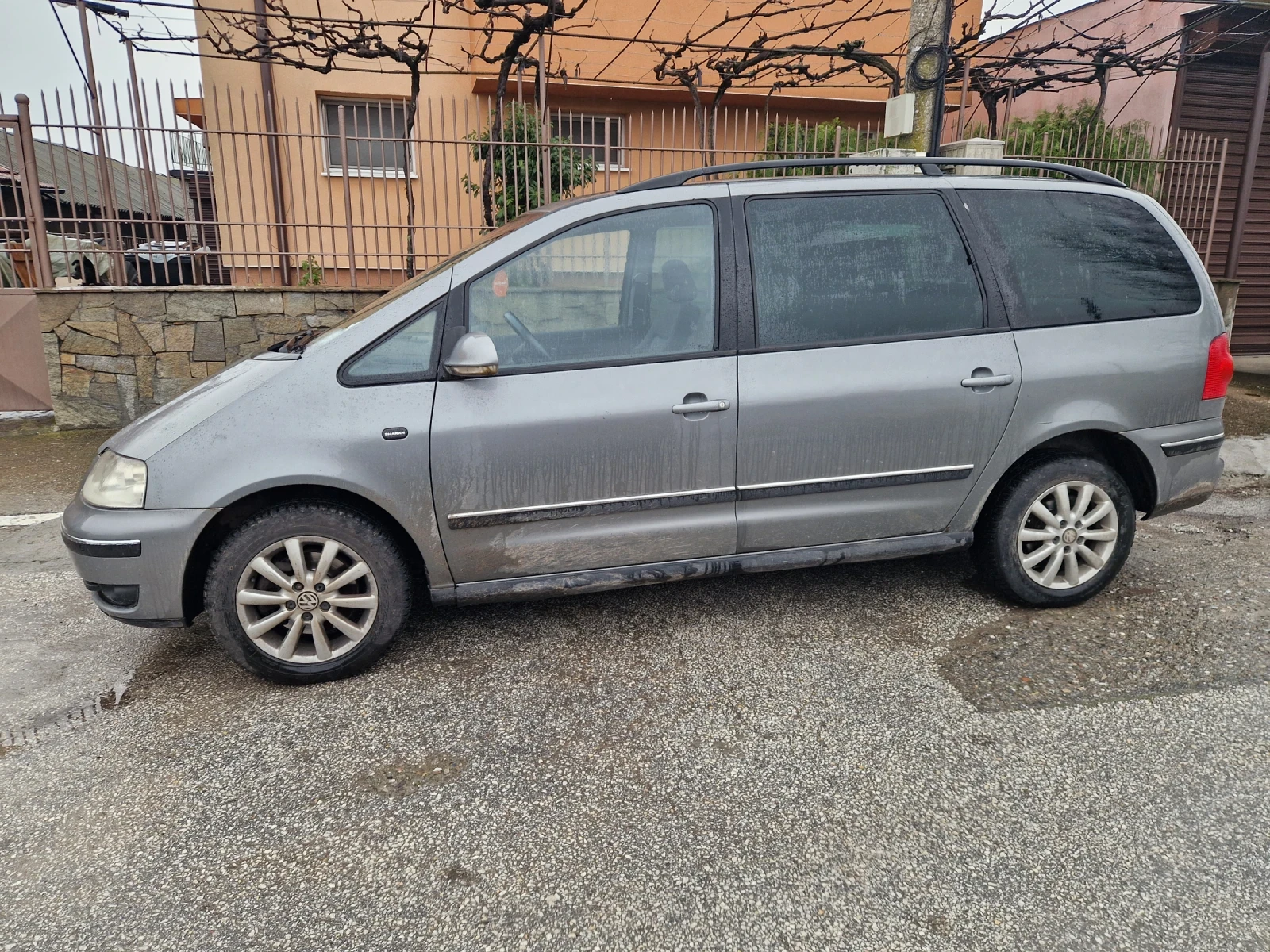 VW Sharan, снимка 3 - Автомобили и джипове - 54057465