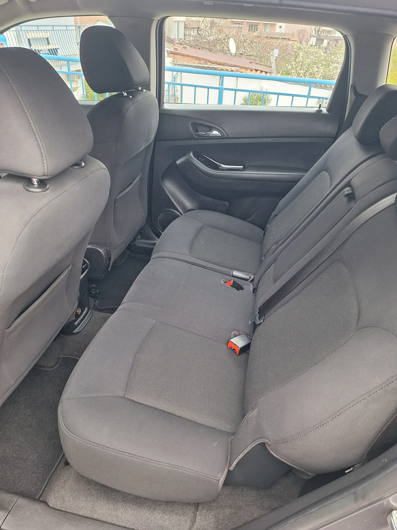 Chevrolet Orlando 2.0 D, снимка 10 - Автомобили и джипове - 54259855