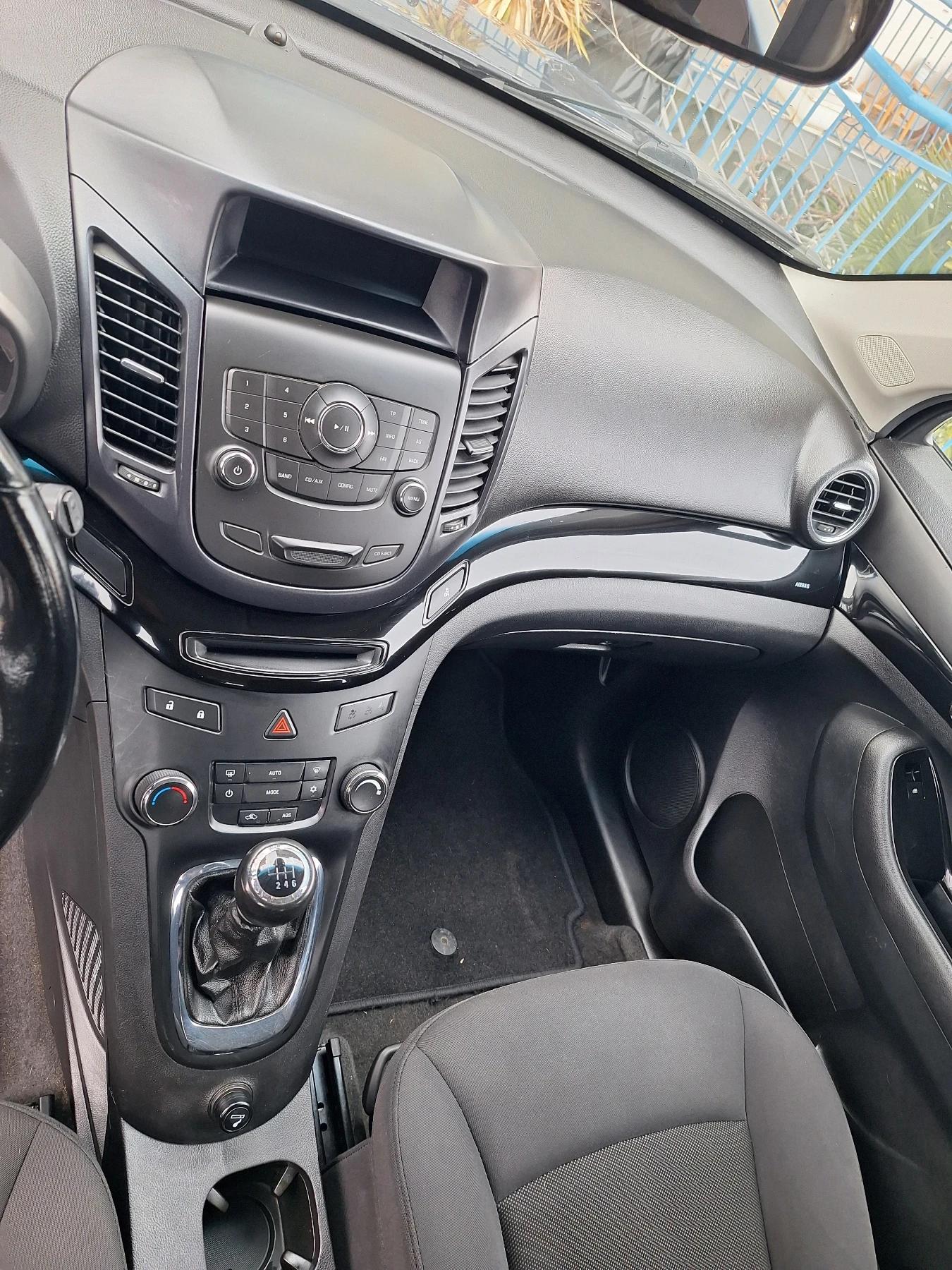 Chevrolet Orlando 2.0 D, снимка 6 - Автомобили и джипове - 54259855