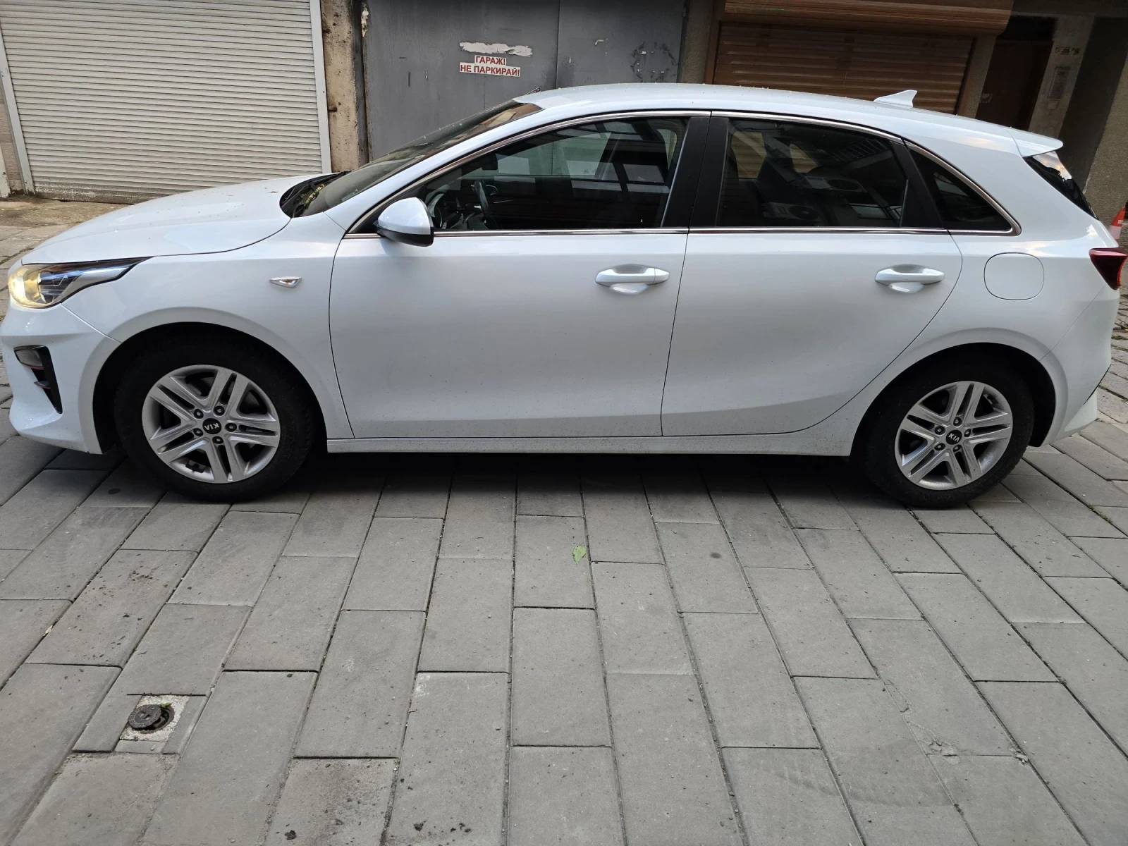 Kia Ceed 1.0, снимка 10 - Автомобили и джипове - 54734261