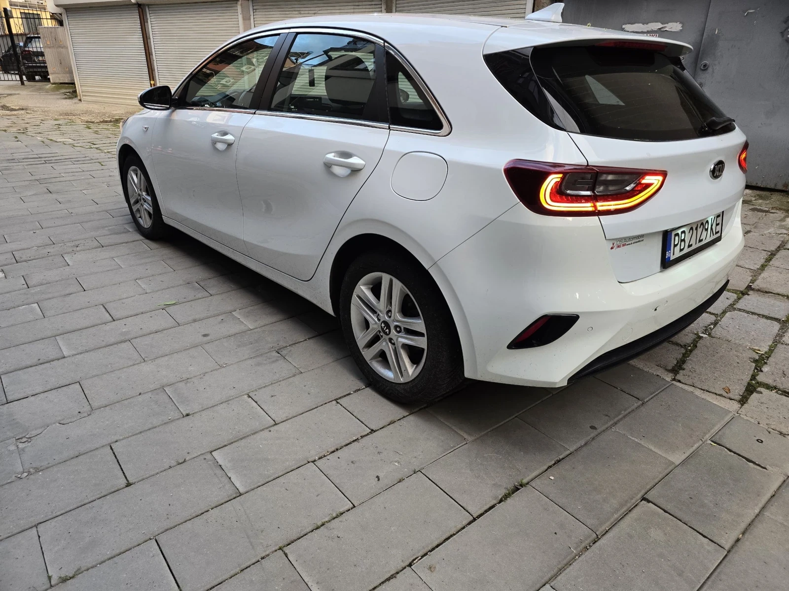 Kia Ceed 1.0, снимка 5 - Автомобили и джипове - 54734261