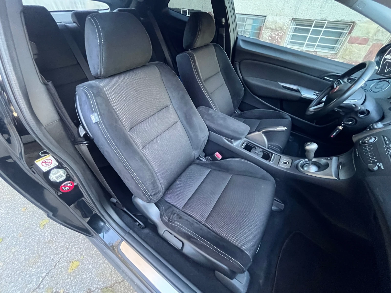 Honda Civic 1.4 100 к.с Type S Facelift , снимка 12 - Автомобили и джипове - 54824725