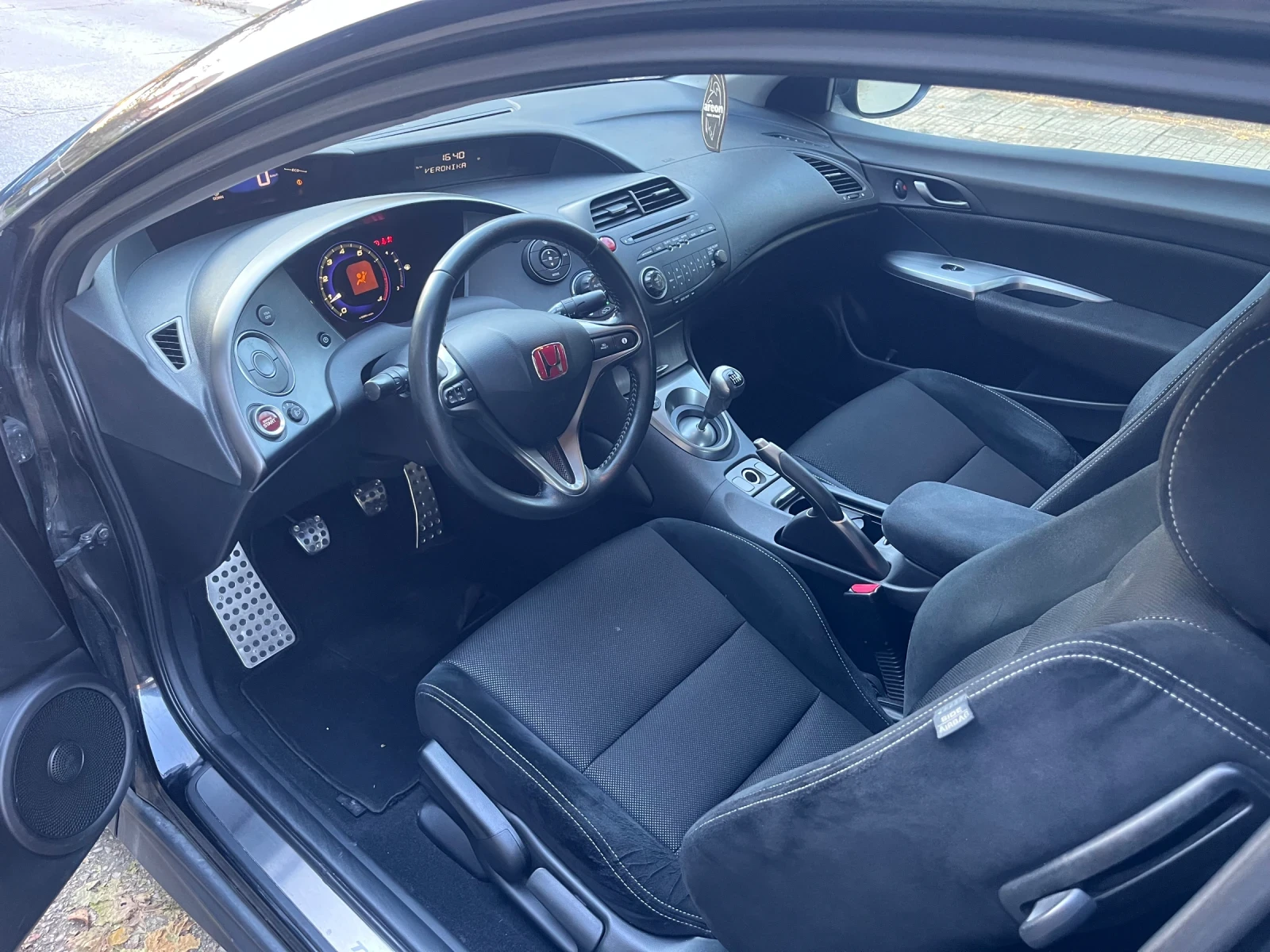 Honda Civic 1.4 100 к.с Type S Facelift , снимка 9 - Автомобили и джипове - 54824725