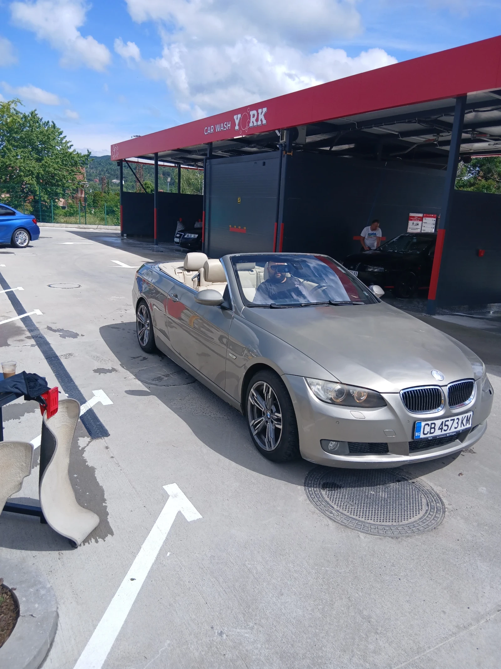 BMW 330, снимка 8 - Автомобили и джипове - 55013537