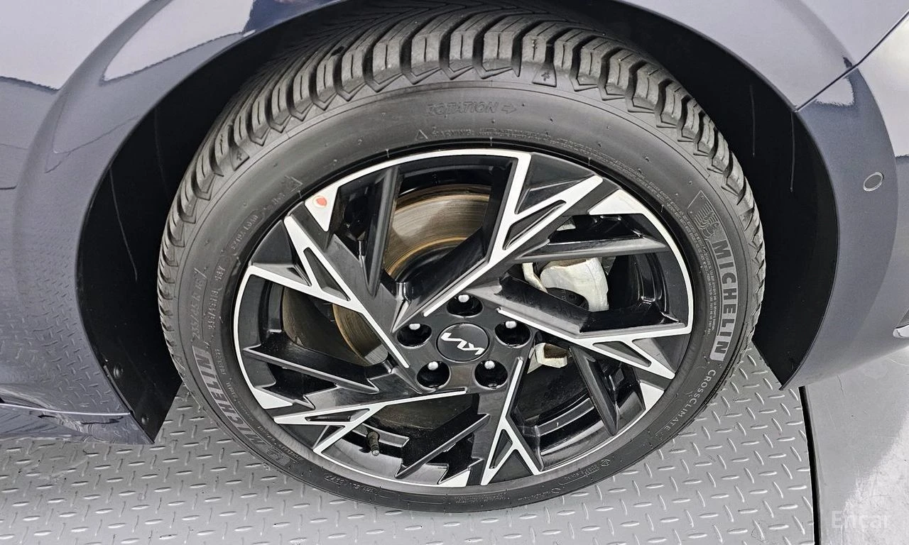 Kia K5 ОБДУХВАНЕ * 360 КАМЕРА * KRELL * HEAD-UP, снимка 6 - Автомобили и джипове - 55216920
